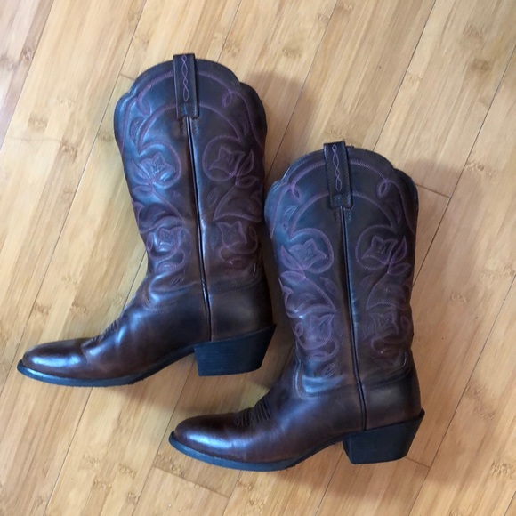 Ariat Shoes - Ariat Boots 7B